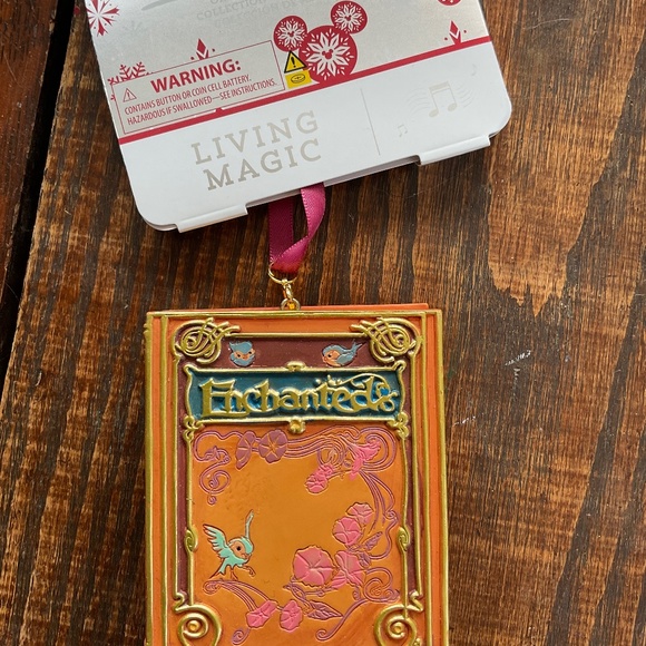 Disney parks enchanted ornament - Picture 1 of 3